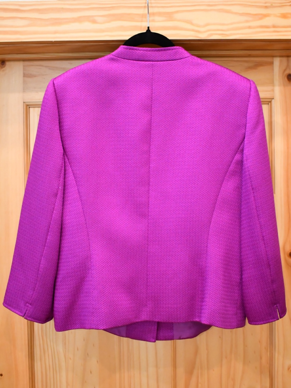 Tahari Arthur S. Levine Magenta Textured Notchless Blazer 10 - Picture 6 of 10